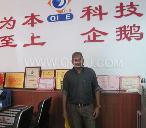 2011年7月25日，外國友人參觀考察我公司！明經理等接待并陪同參觀！(圖1)